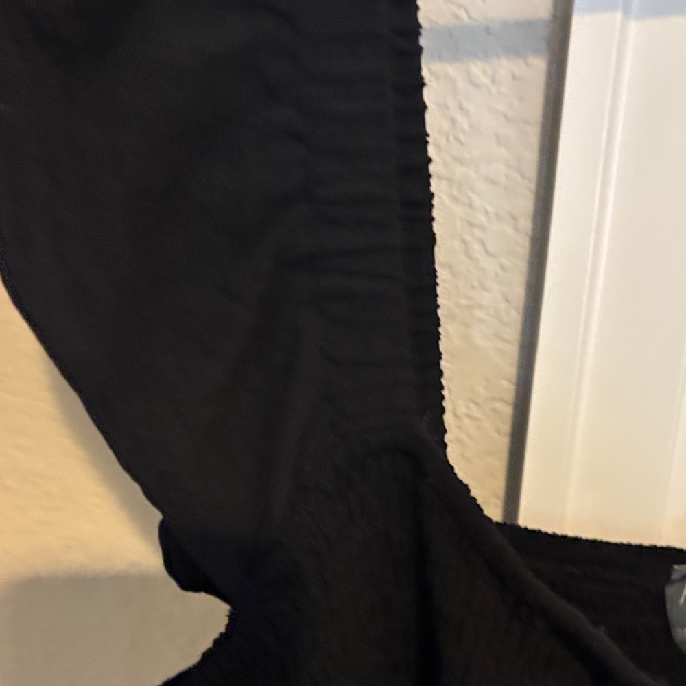 ARULA Elegant Black Jumpsuit - Picture 6 of 7
